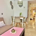 Solana Patos * Benalmádena